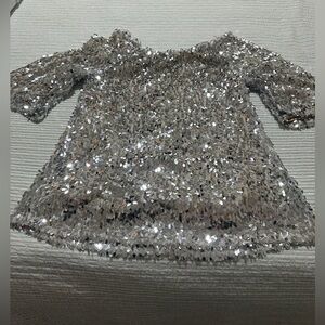 VENUS Sulver Sequin Off-Shoulder with 3/4 sleeve